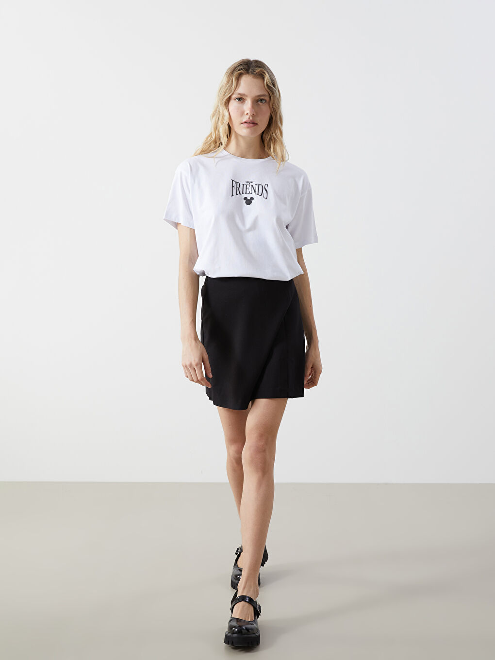 XSIDE Crew Neck Mickey and Friends Printed Women's T-Shirt -S5GV98Z8-Q6K