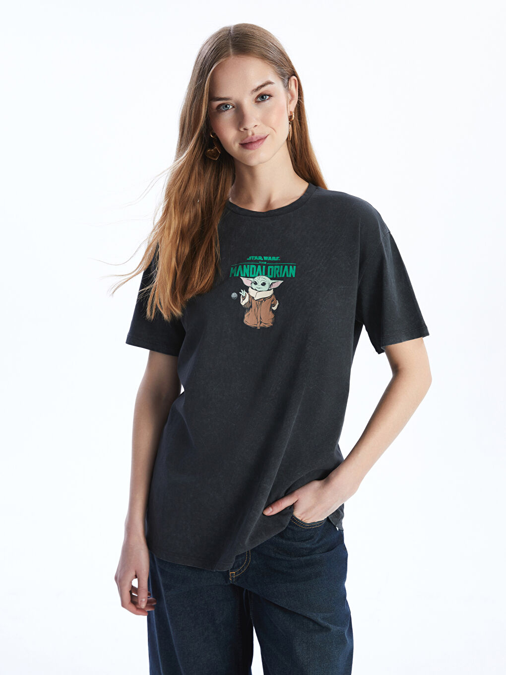 Antrasit Bisiklet Yaka The Mandalorian Baskılı Kadın Tişört-2