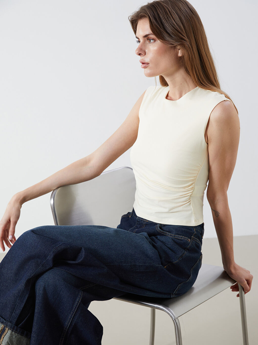 LCW Vision Crew Neck Gathered Blouse -S5GY26Z8-FTV
