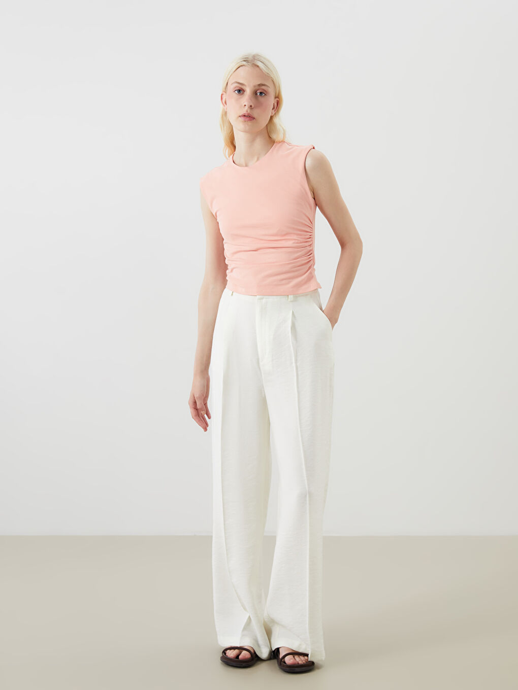 Crew Neck Gathered Blouse -S5GY26Z8-G6K