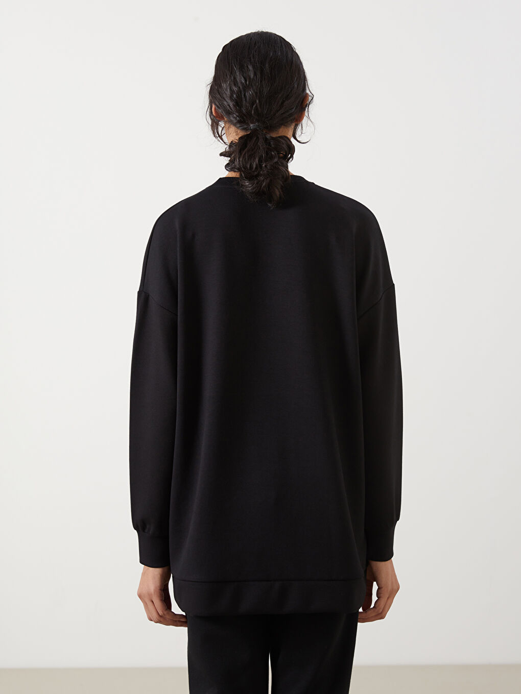 Siyah Bisiklet Yaka Oversize Kadın Sweatshirt Tunik-3