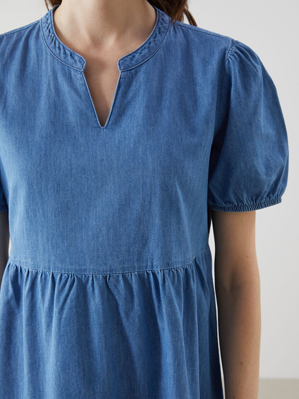 LCW Comfort Indigo Kaçık Yaka Kadın Jean Elbise - 2