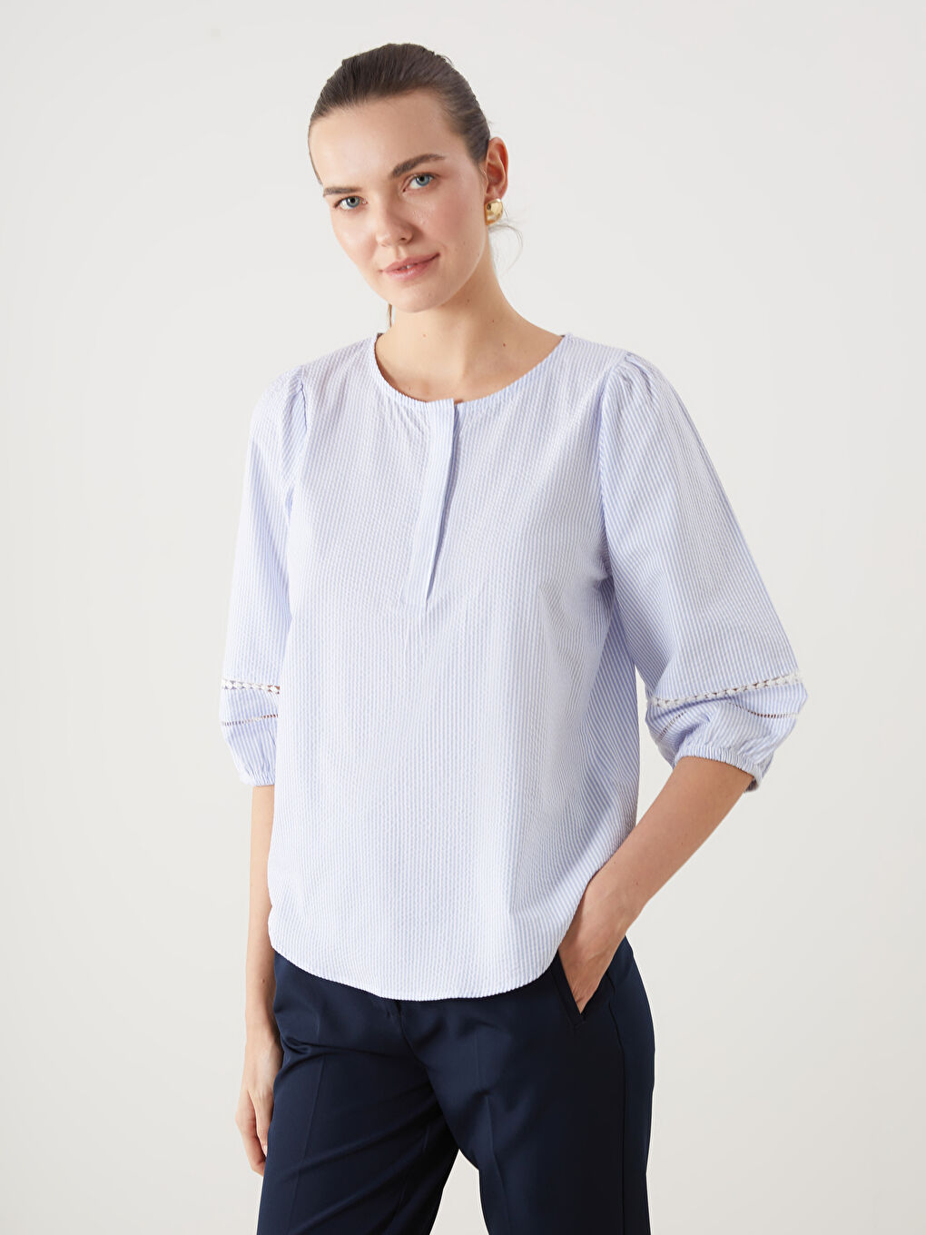 Crew Neck Striped Lace Women's Blouse -S5H090Z8-LEN
