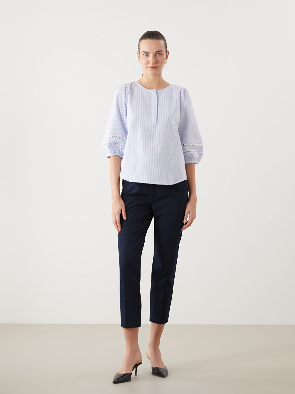 Crew Neck Striped Lace Women's Blouse -S5H090Z8-LEN