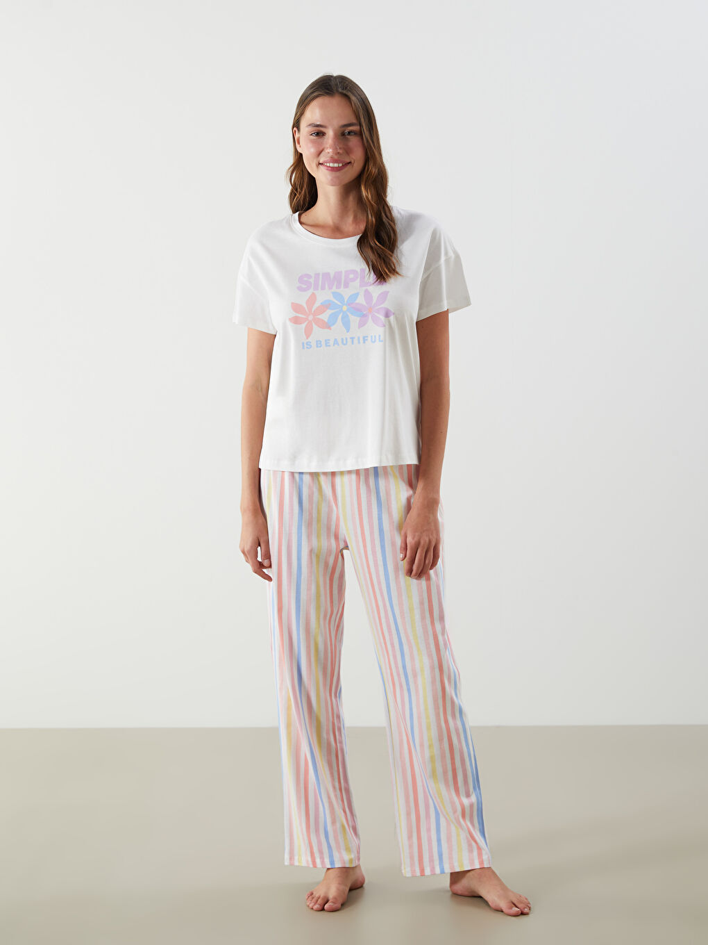 LCW DREAM Mercan Bisiklet Yaka Baskılı Kadın Pijama Takımı