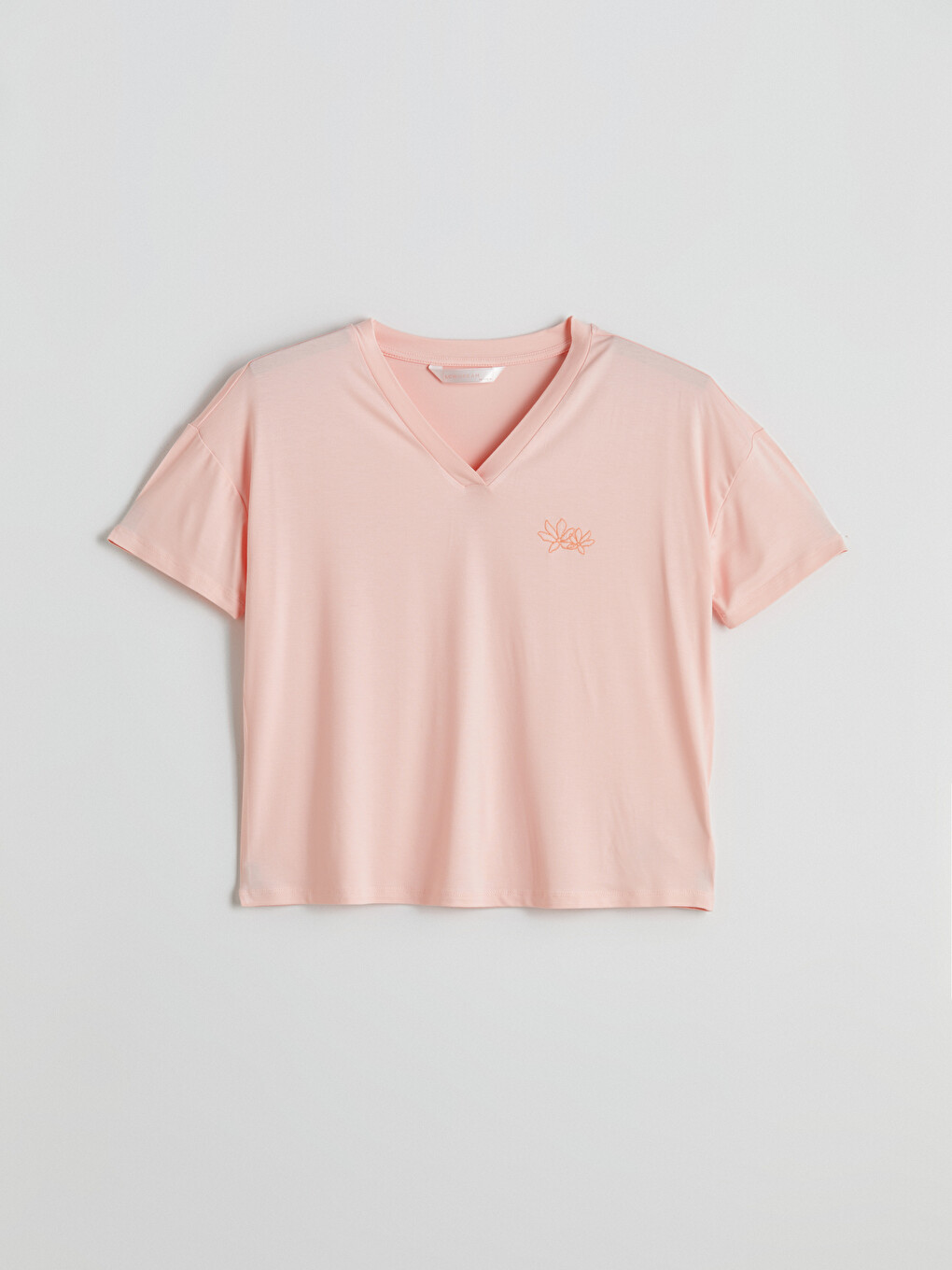 Pembe V Yaka Nakışlı Kadın Pijama Üst