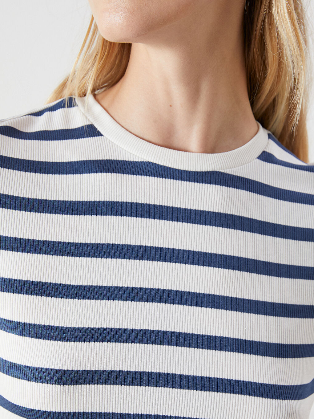 Crew Neck Striped Crop-2