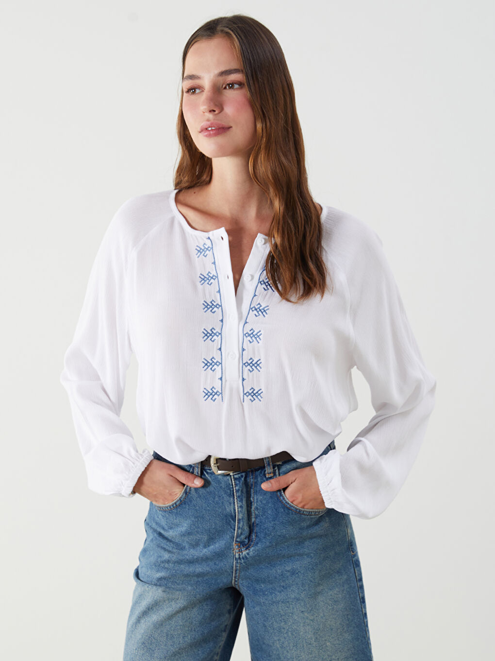 Crew Neck Embroidered Blouse