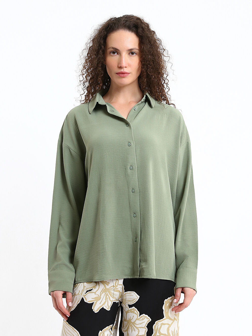 Button-Down Straight Long Sleeve Women's Shirt
