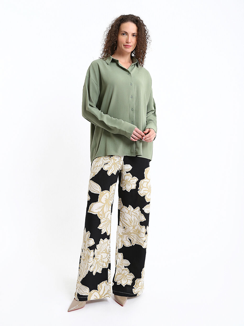 Button-Down Straight Long Sleeve Women's Shirt-1