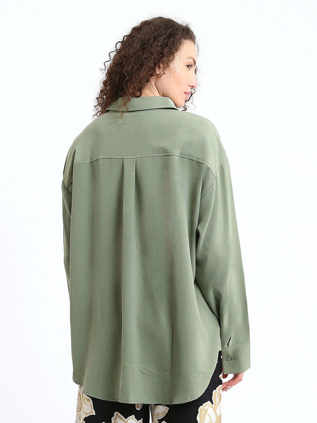 Button-Down Straight Long Sleeve Women's Shirt-4