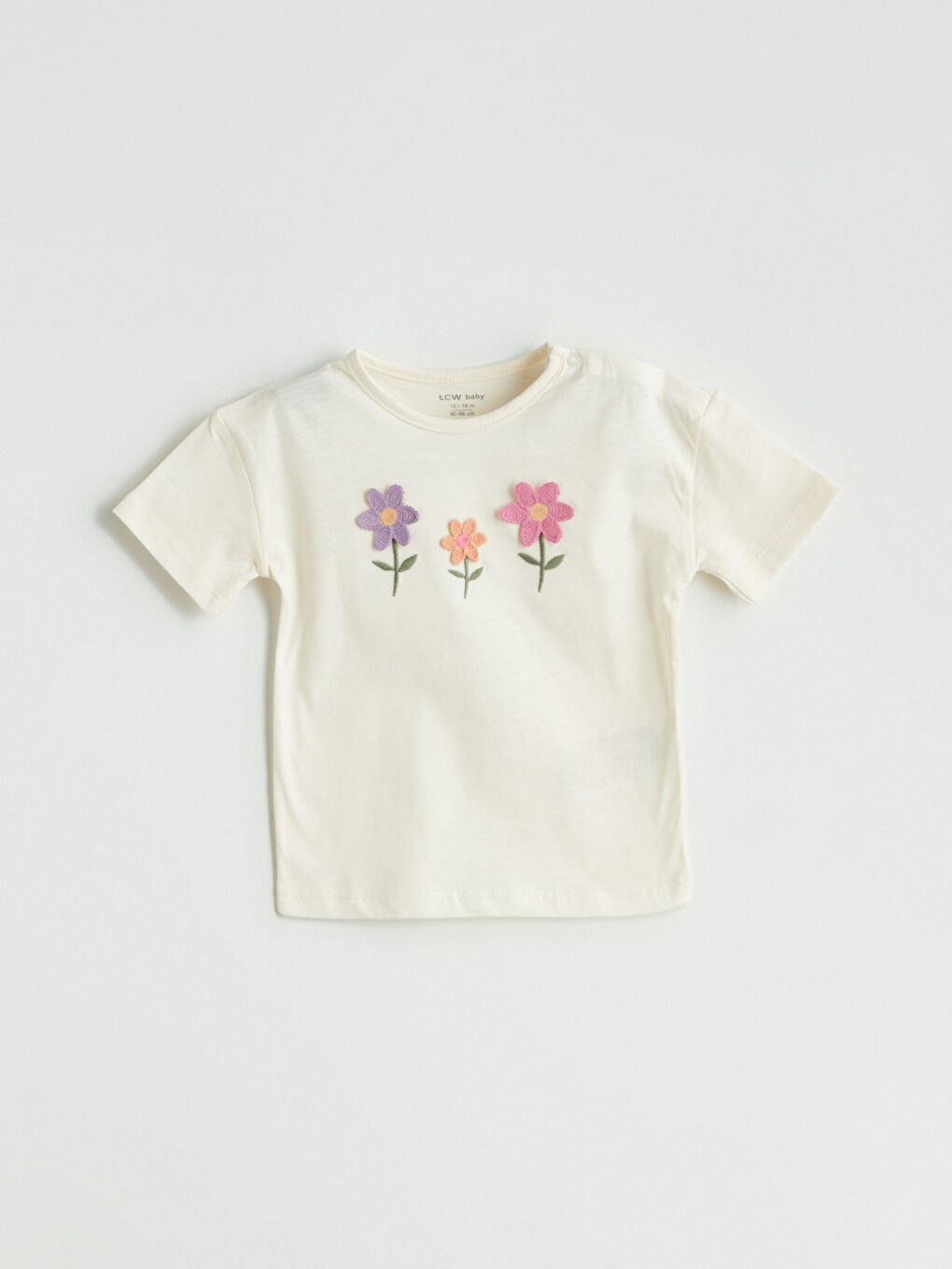 Bej Çiçek Nakışlı Kız Bebek Tişört