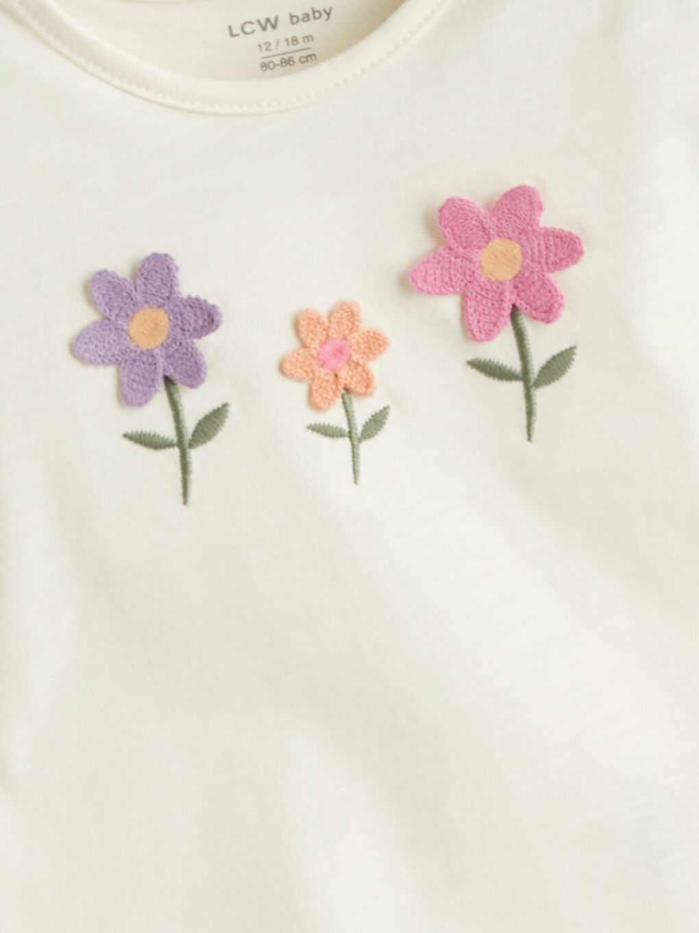 Bej Çiçek Nakışlı Kız Bebek Tişört-2