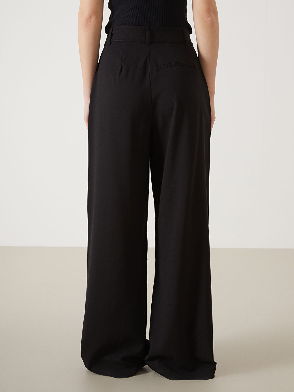 Siyah Loose Fit Geniş Paça Kadın Pantolon-3