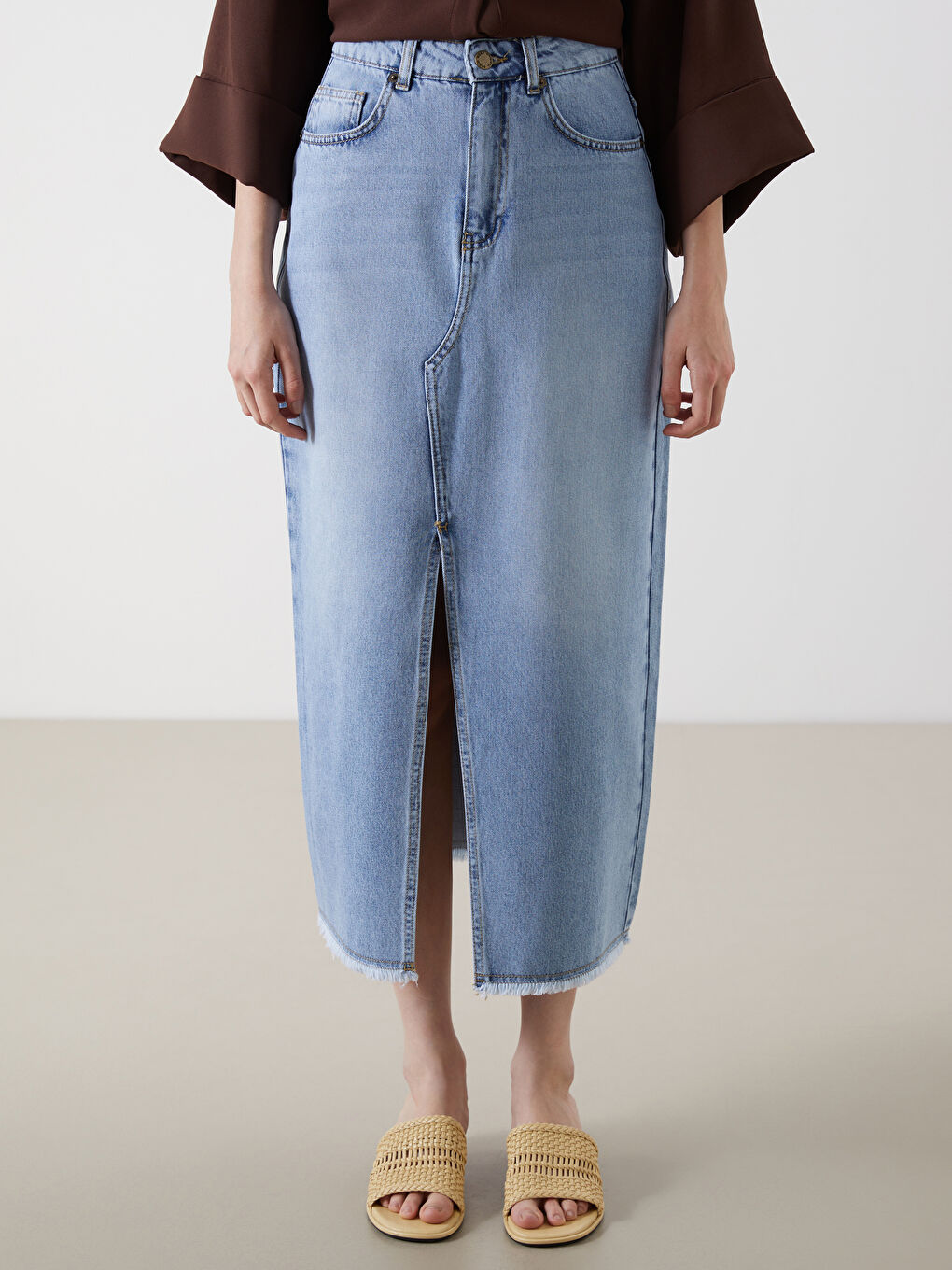 Standard Fit Slit Detail Denim Skirt-1