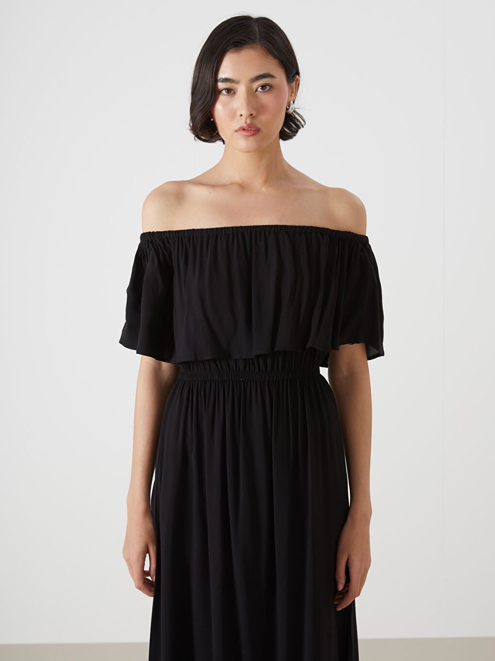 Plain Pleated Women's Midi Dress-3