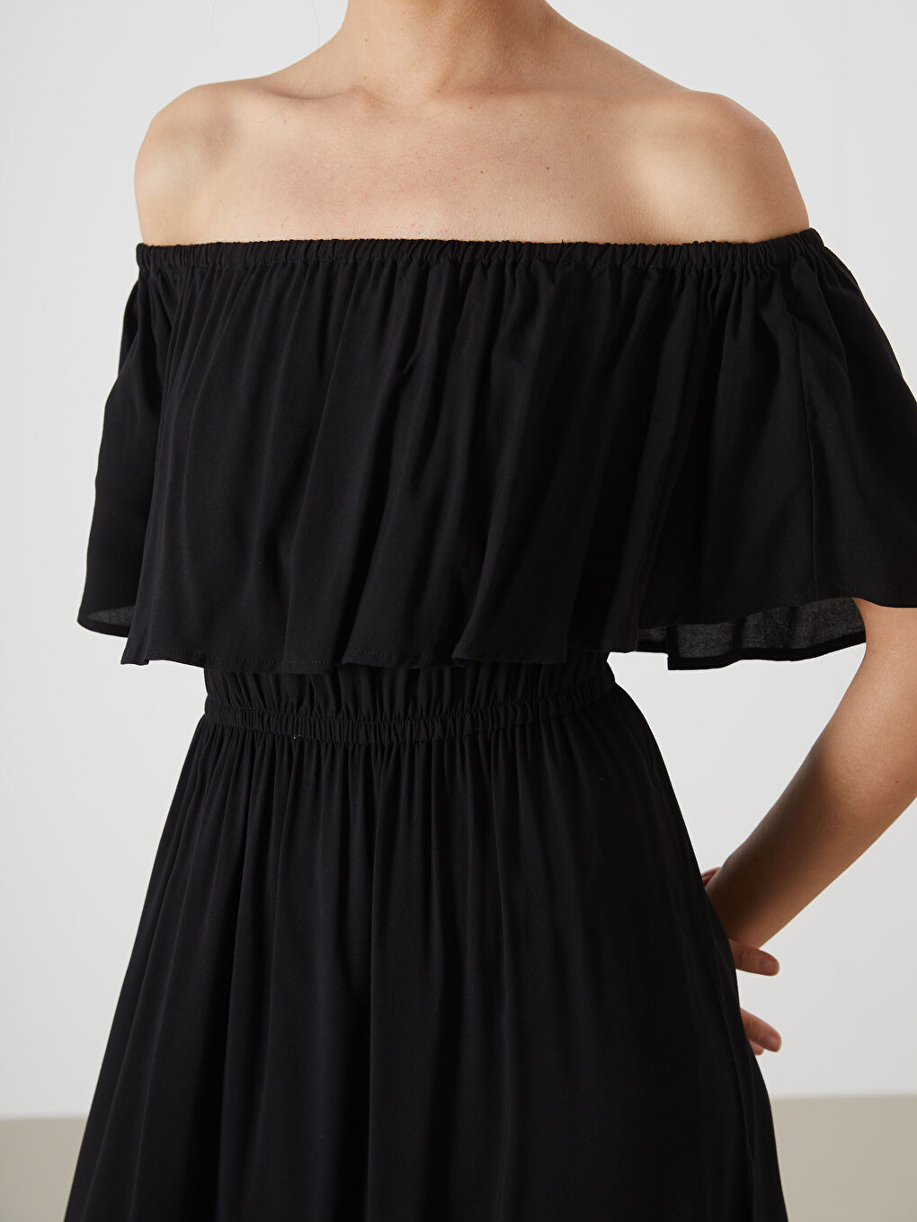 Plain Pleated Women's Midi Dress-5