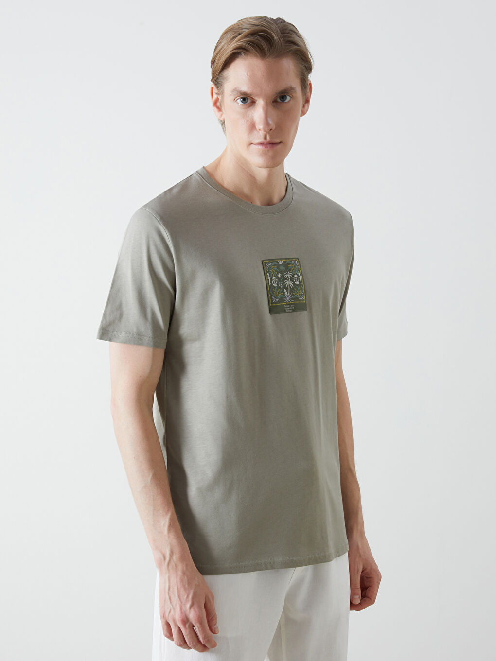 Haki Bisiklet Yaka Baskılı Erkek Tişört