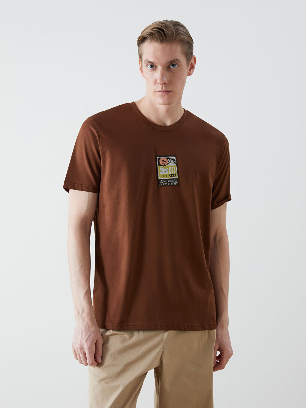 Kahverengi Bisiklet Yaka Kısa Kollu Baskılı Penye Erkek Tişört