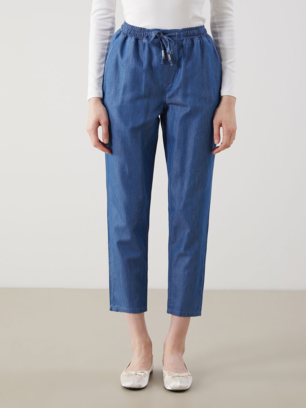 LCW Modest Indigo Beli Lastikli Carrot Fit Kadın Jean Pantolon - 2