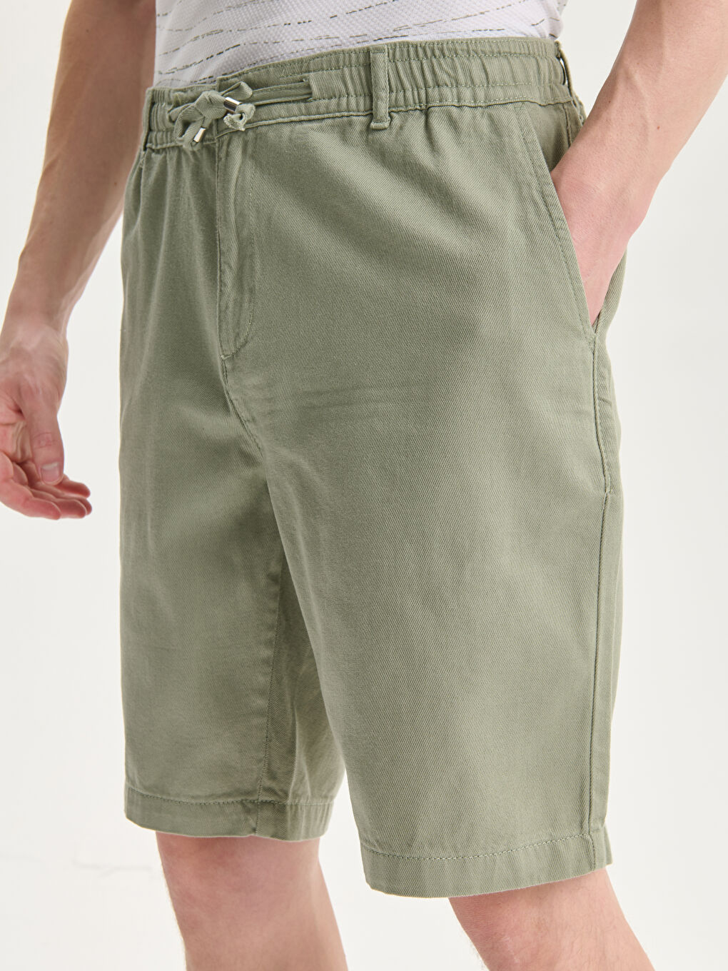 LCW Vision Standard Fit Men's Shorts with Waist Tie Detail -S5H794Z8-GNZ