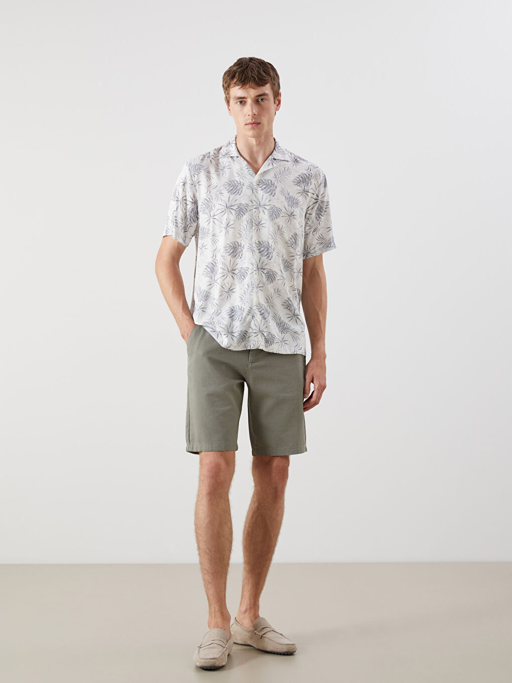 LCW Vision Standard Fit Men's Shorts with Waist Tie Detail -S5H794Z8-GNZ