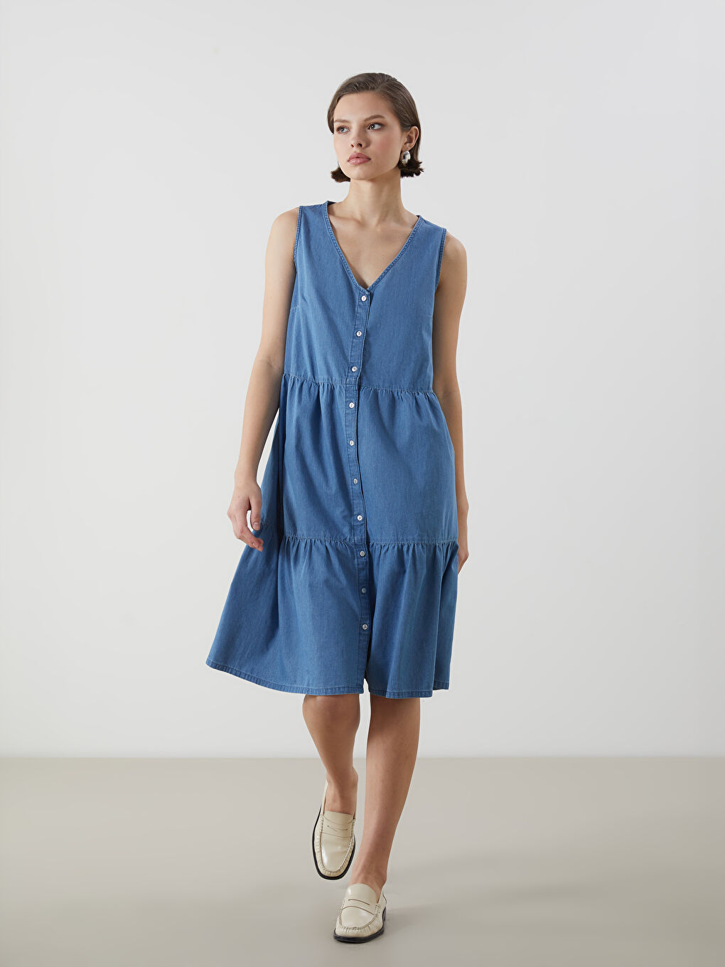 V-Neck Tiered Denim Dress -S5H955Z8-H45