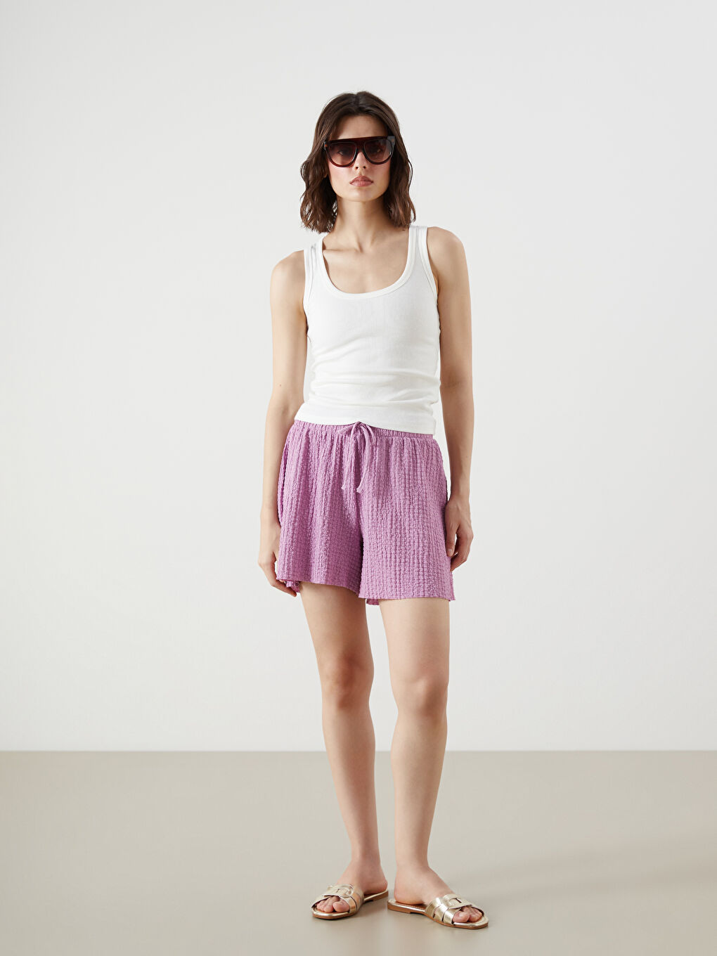 شورت للسيدات بخصر مرن ومزخرف