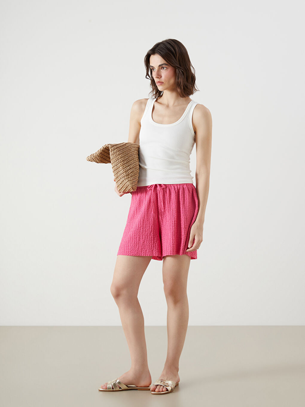 شورت للسيدات بخصر مرن ومزخرف