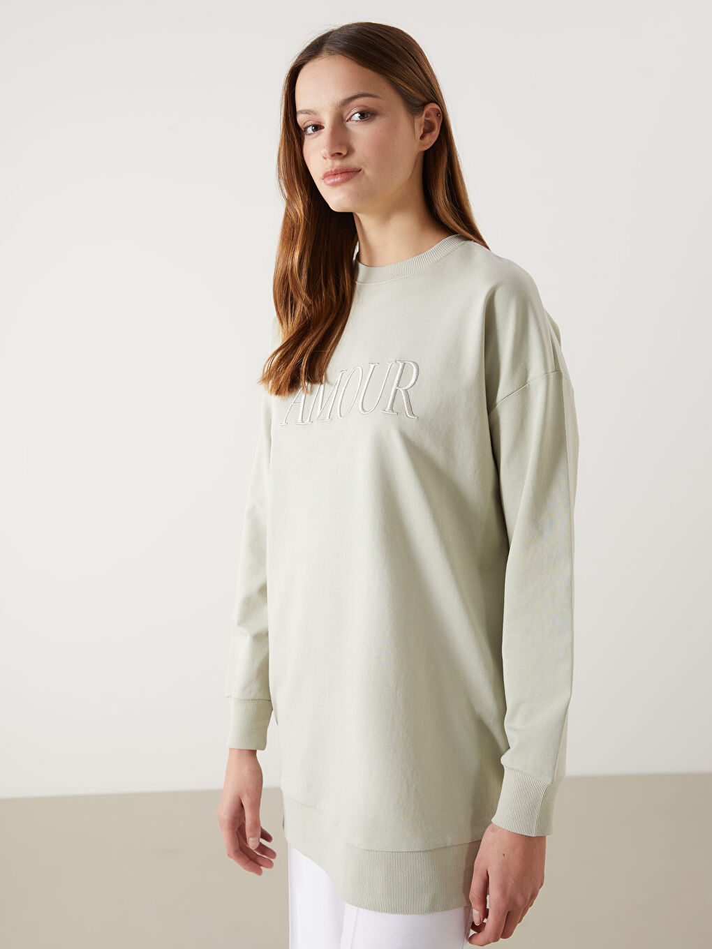 LCW Modest Crew Neck Embroidered Oversize Women's Sweatshirt Tunic -S5H992Z8-FKT