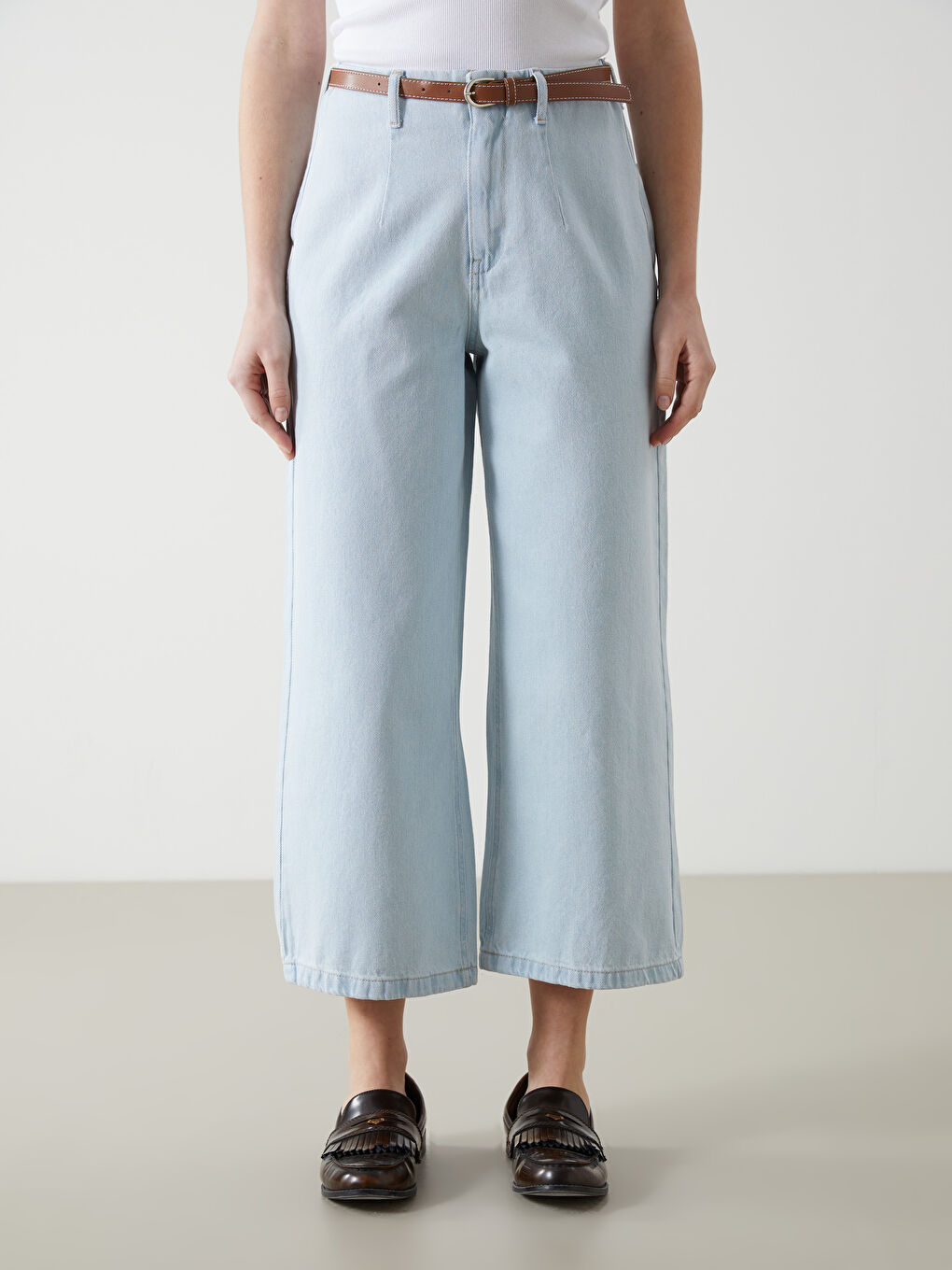 Mavi Beli Kemerli Wideleg Kadın Jean Pantolon-1