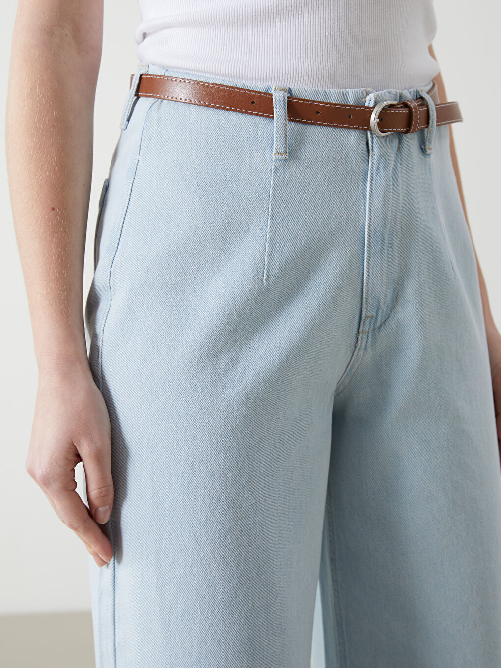 Mavi Beli Kemerli Wideleg Kadın Jean Pantolon-2