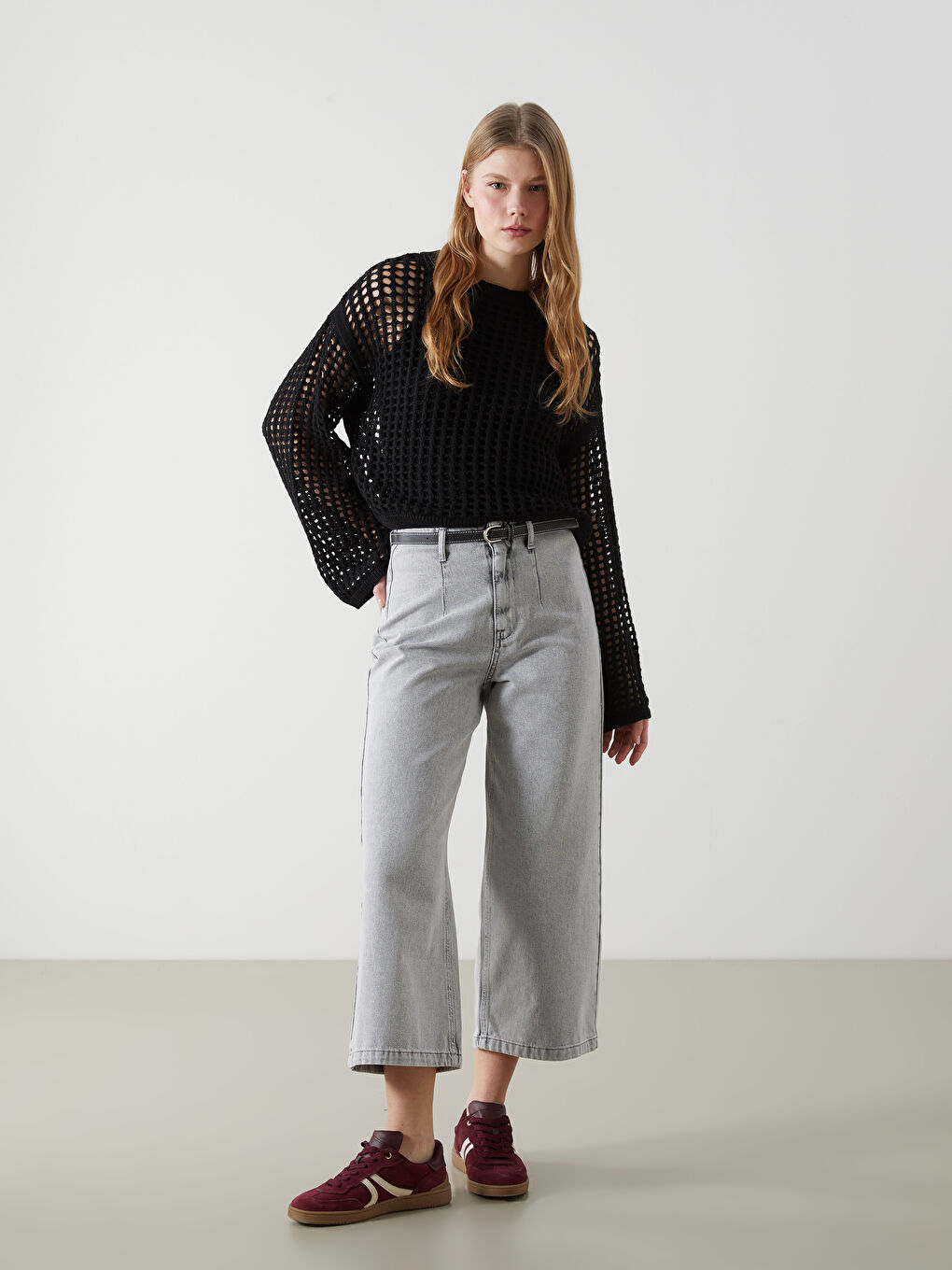 Gri Beli Kemerli Wideleg Kadın Jean Pantolon-1