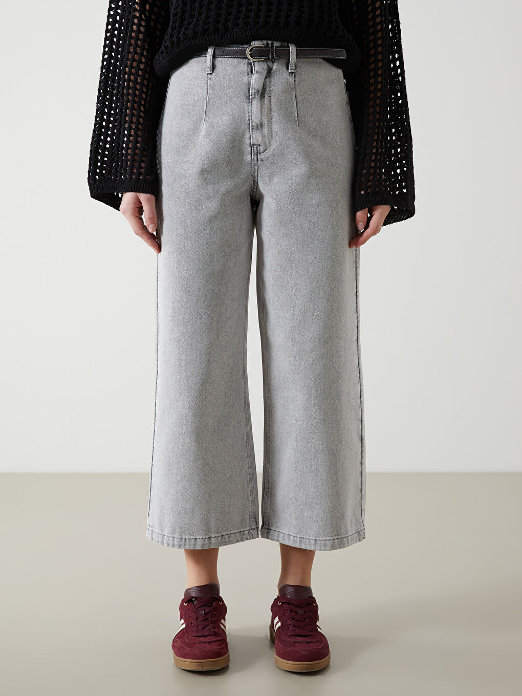 Gri Beli Kemerli Wideleg Kadın Jean Pantolon-2