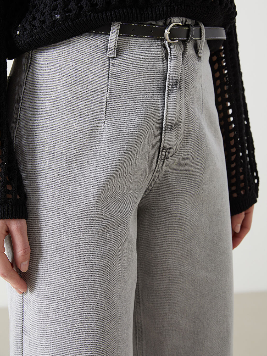 Gri Beli Kemerli Wideleg Kadın Jean Pantolon-3