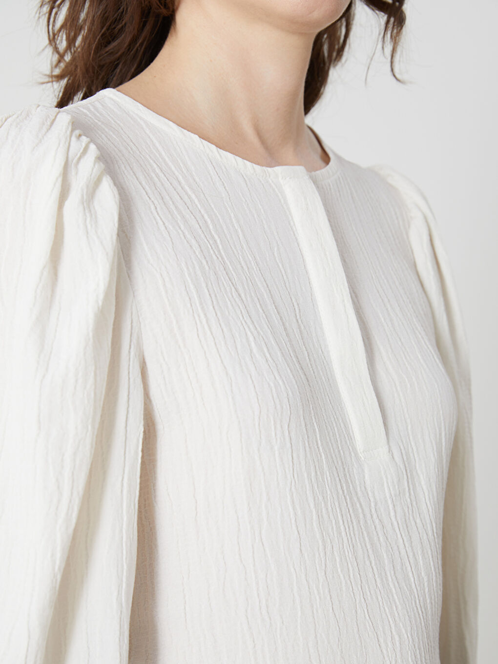 Crew Neck Textured Women's Blouse -S5HB42Z8-FEW