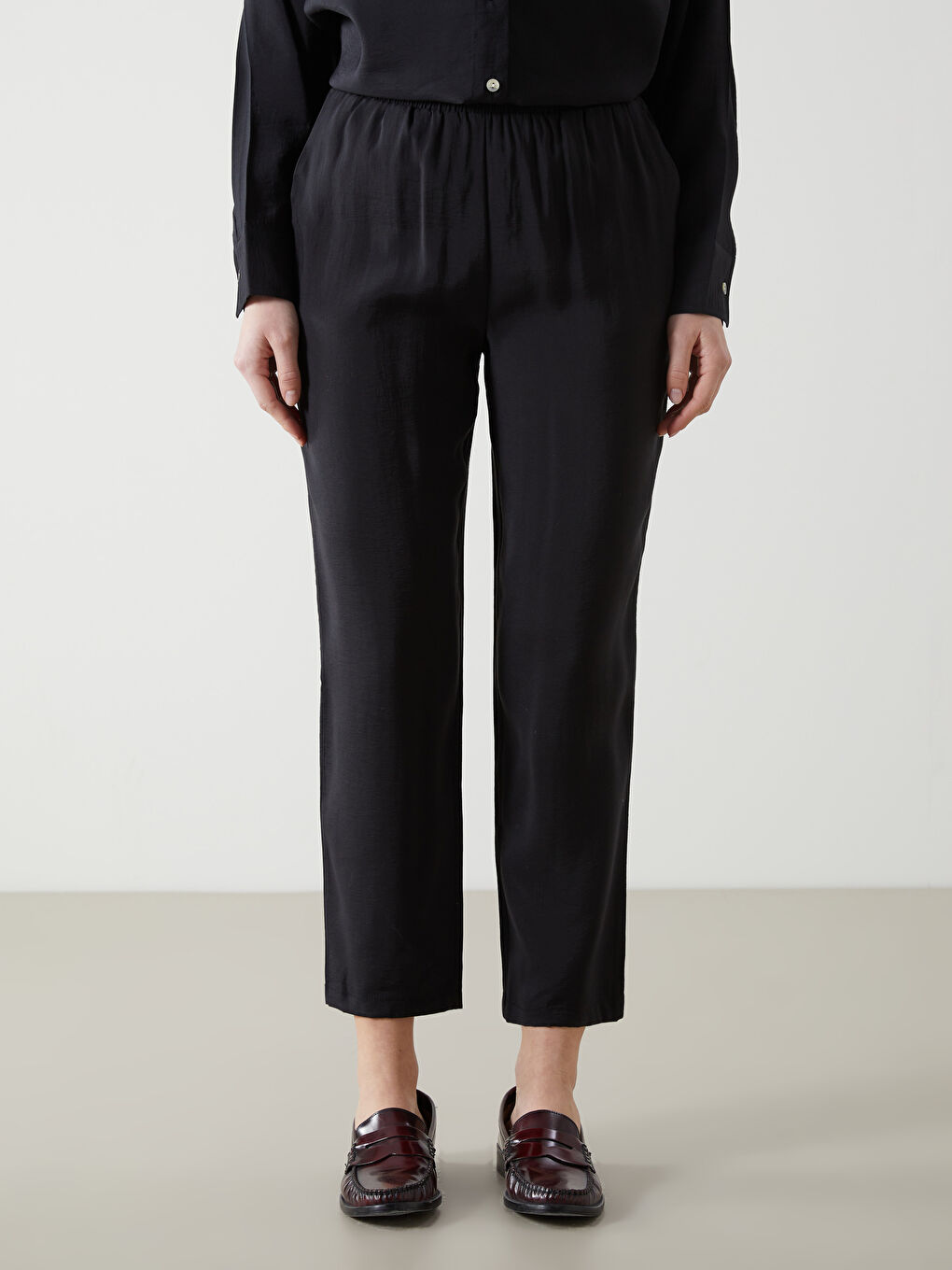 Siyah Beli Lastikli Kadın Pantolon-1