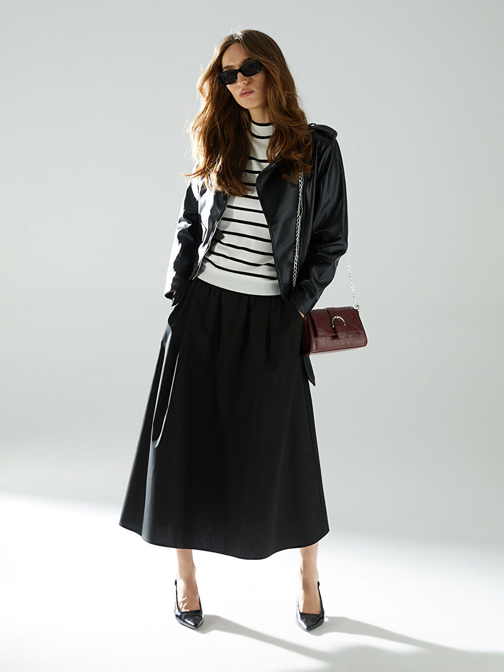 Siyah Beli Lastikli Kadın Etek