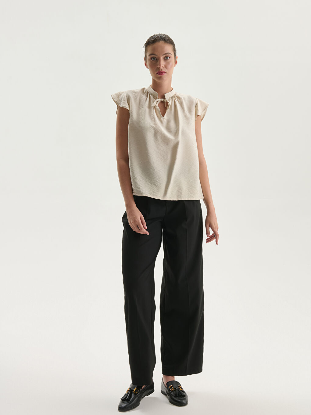 Blouse à Col Lavallière à Volants-1