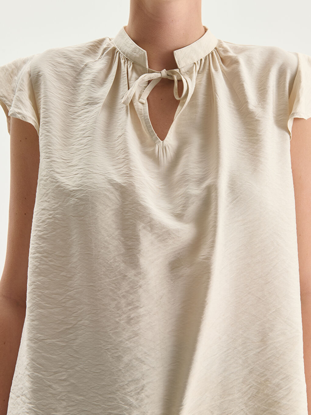 Blouse à Col Lavallière à Volants-2