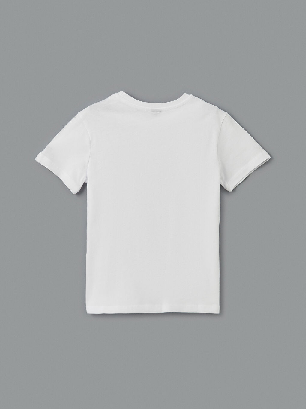 Beyaz Bisiklet Yaka Erkek Çocuk Tişört-1