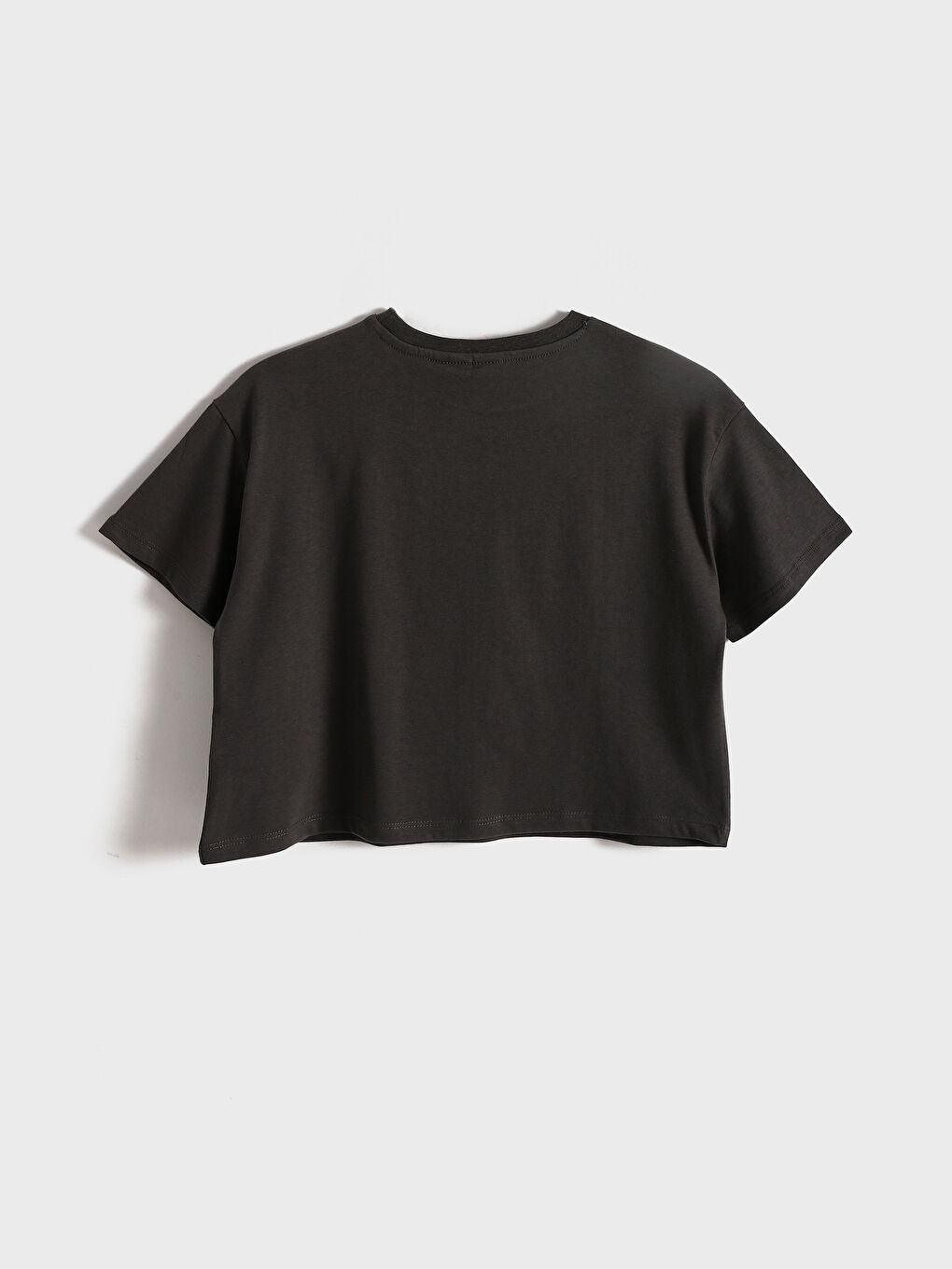 تيشيرت ياقة دائرية مطبوع ستتش للبنات-1