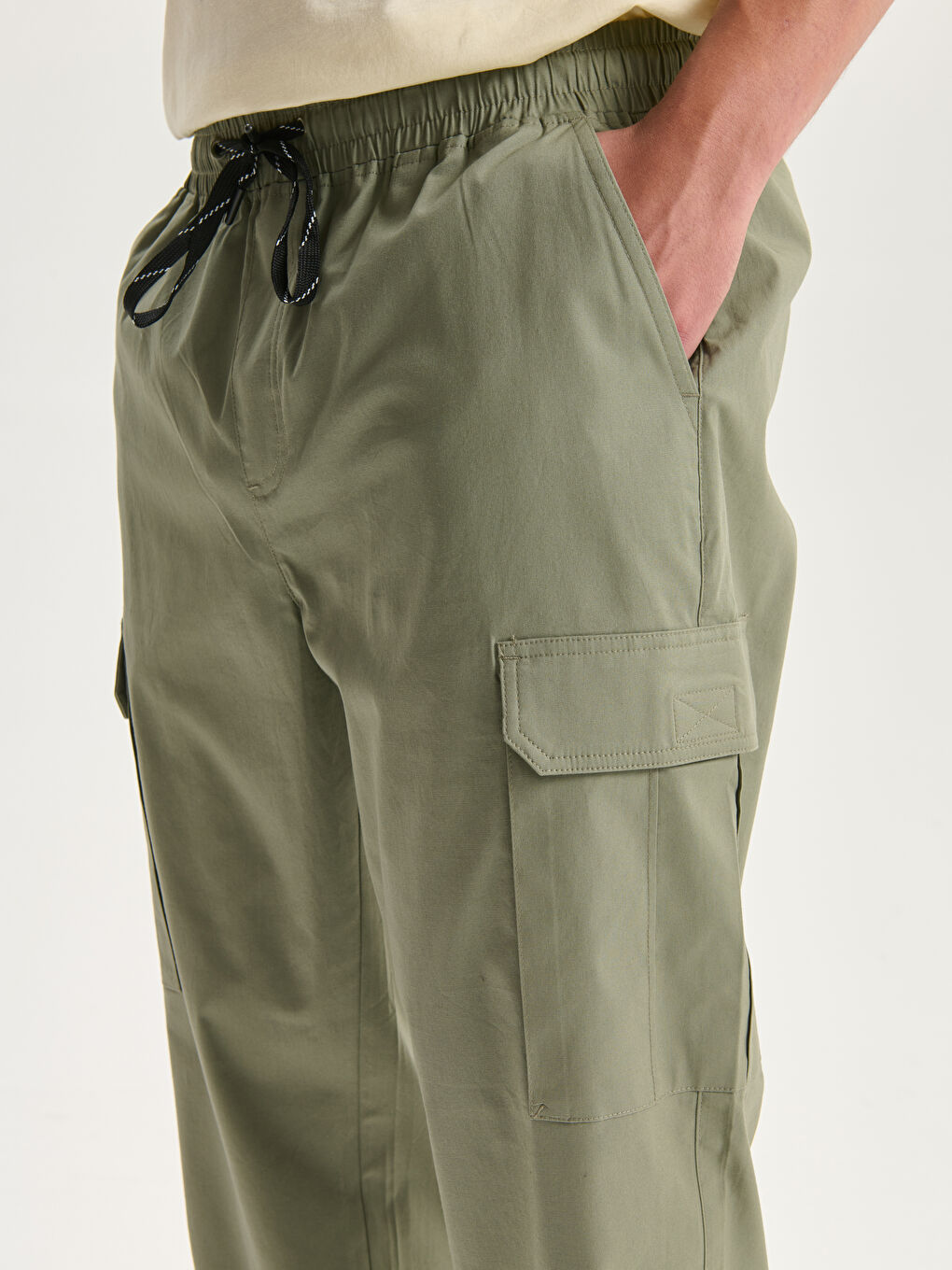 Standard Fit Men's Cargo Trousers-2