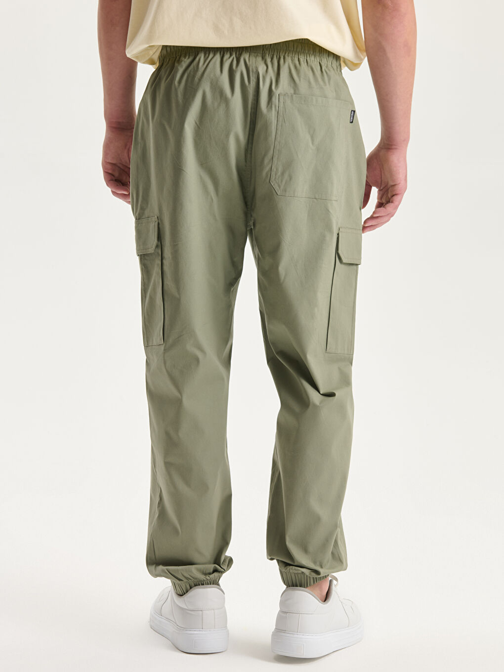 Standard Fit Men's Cargo Trousers-3