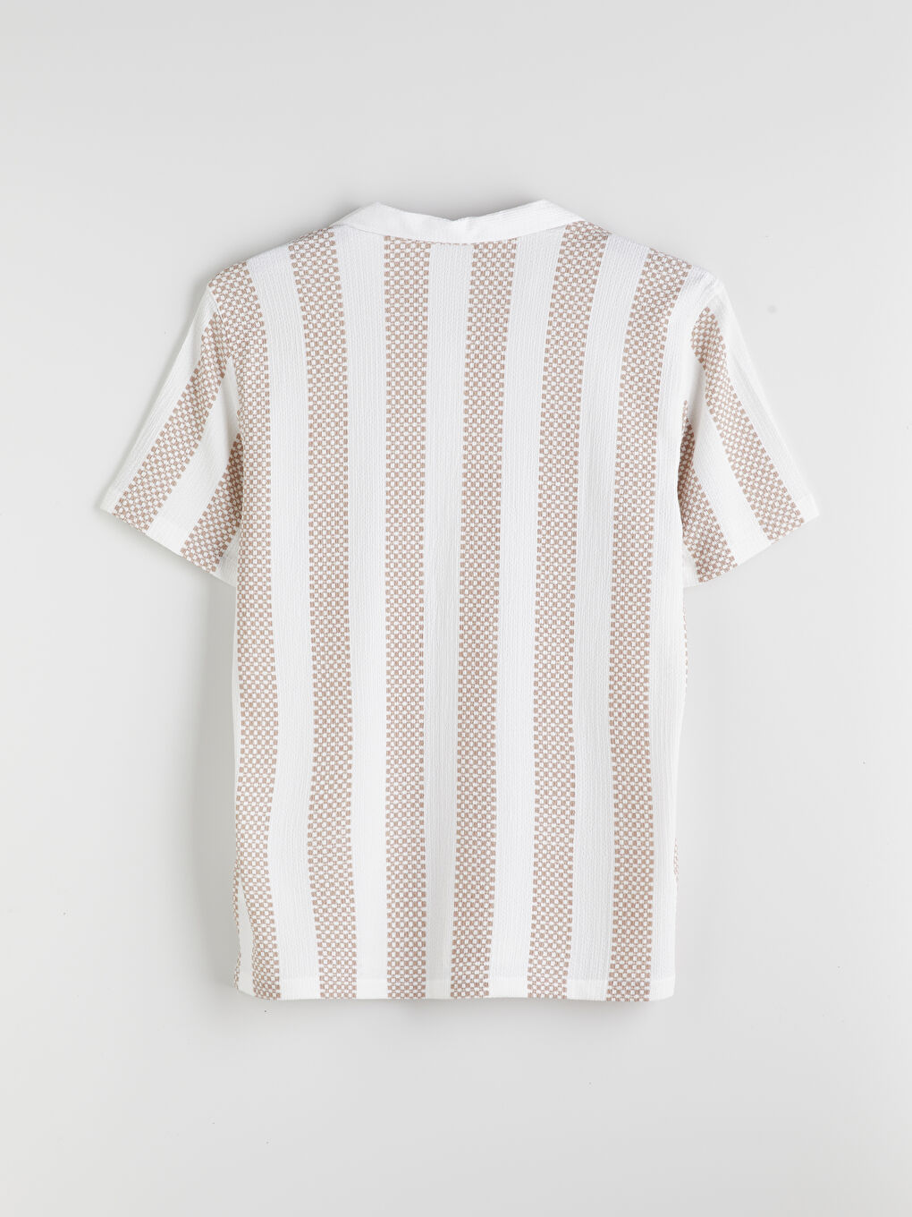 قميص رجالي بأكمام قصيرة وقصة عادية ونقشة-5