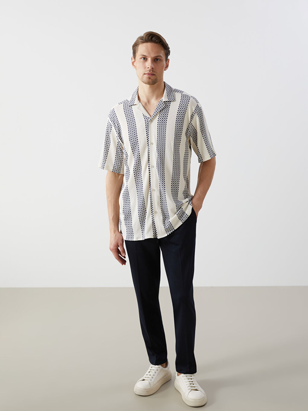 Regular Fit Short Sleeve Patterned Men's Shirt-1