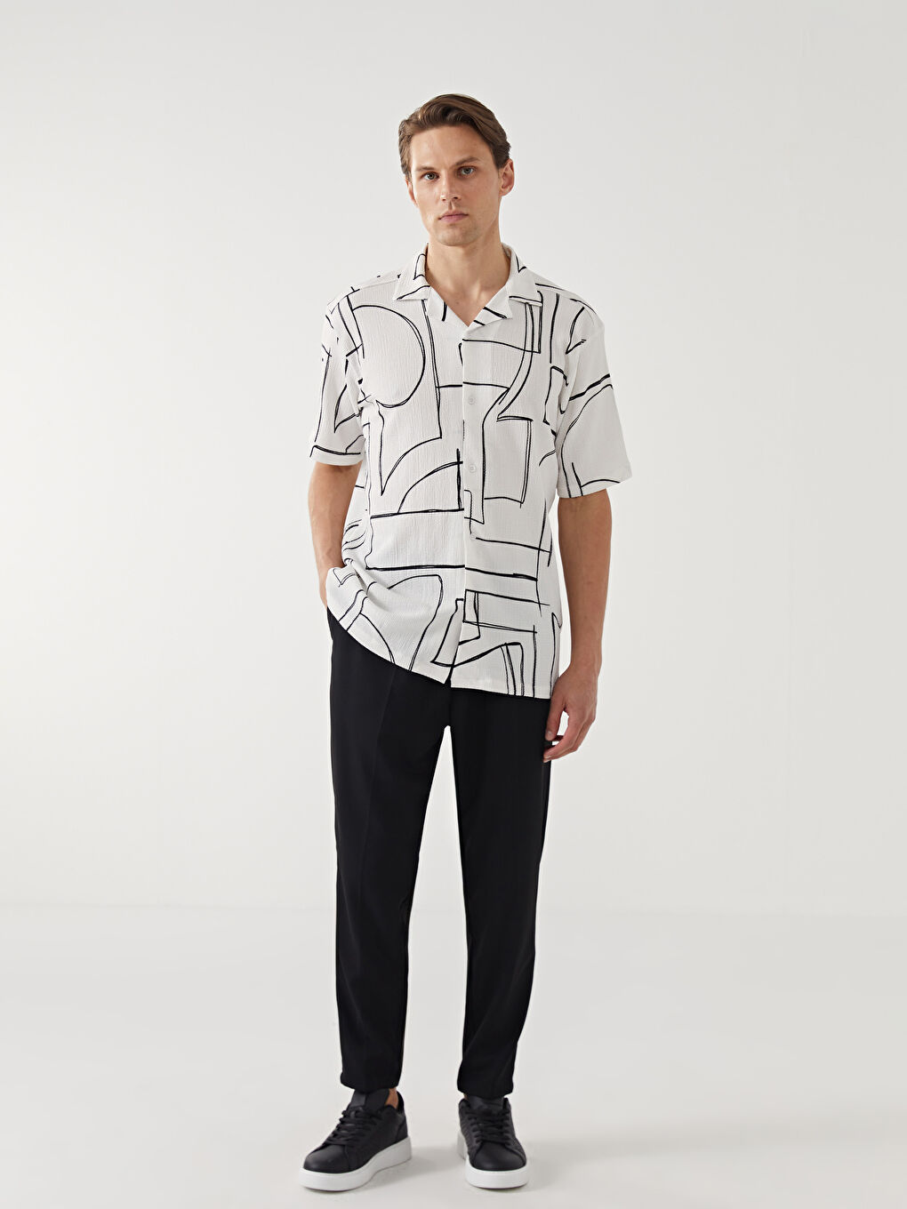 کراس فیتی ئاسایی قۆڵ کورت نەخشدار بۆ پیاوان-1