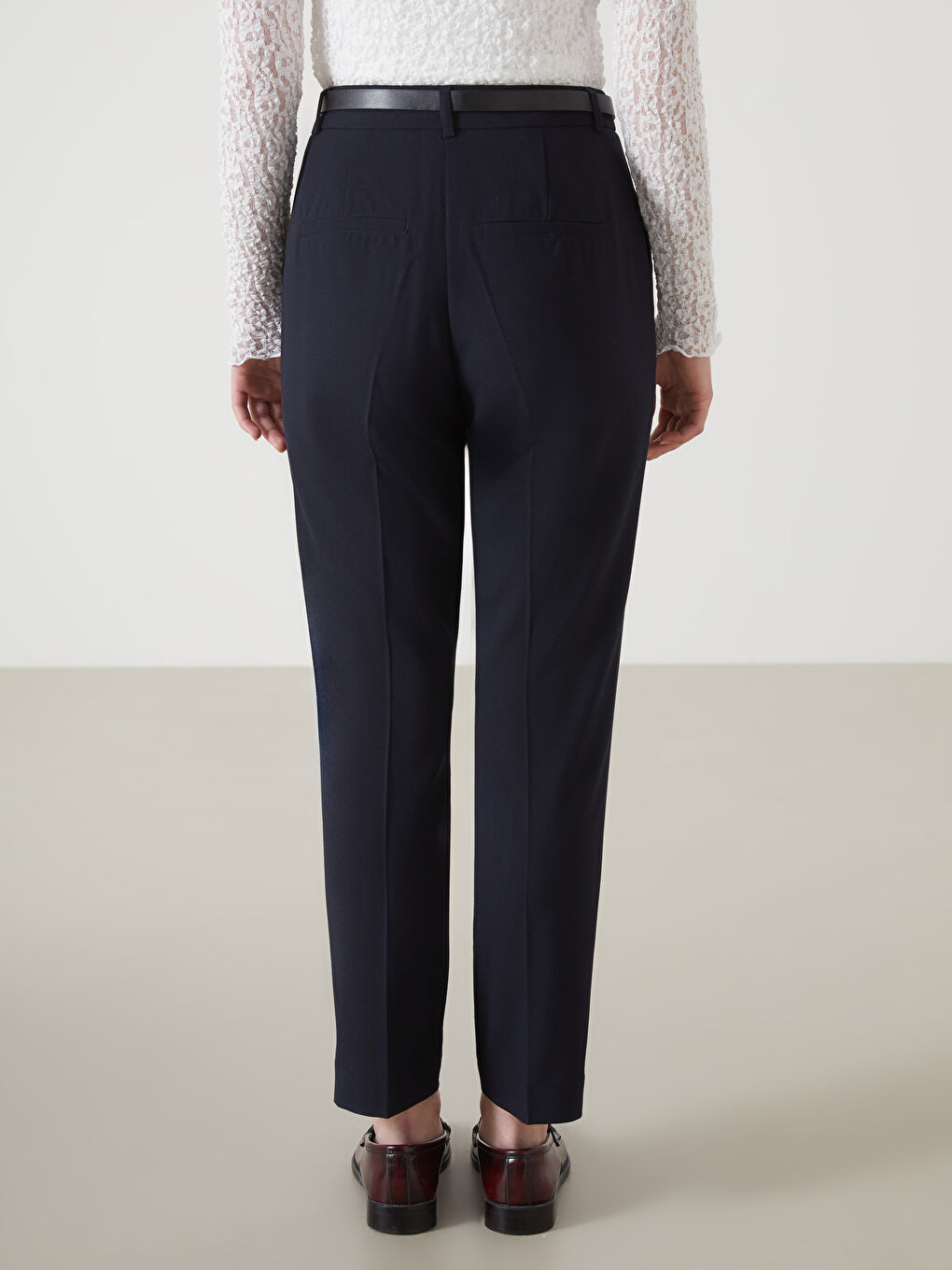 Lacivert Beli Kemerli Havuç Kesim Kadın Pantolon-3