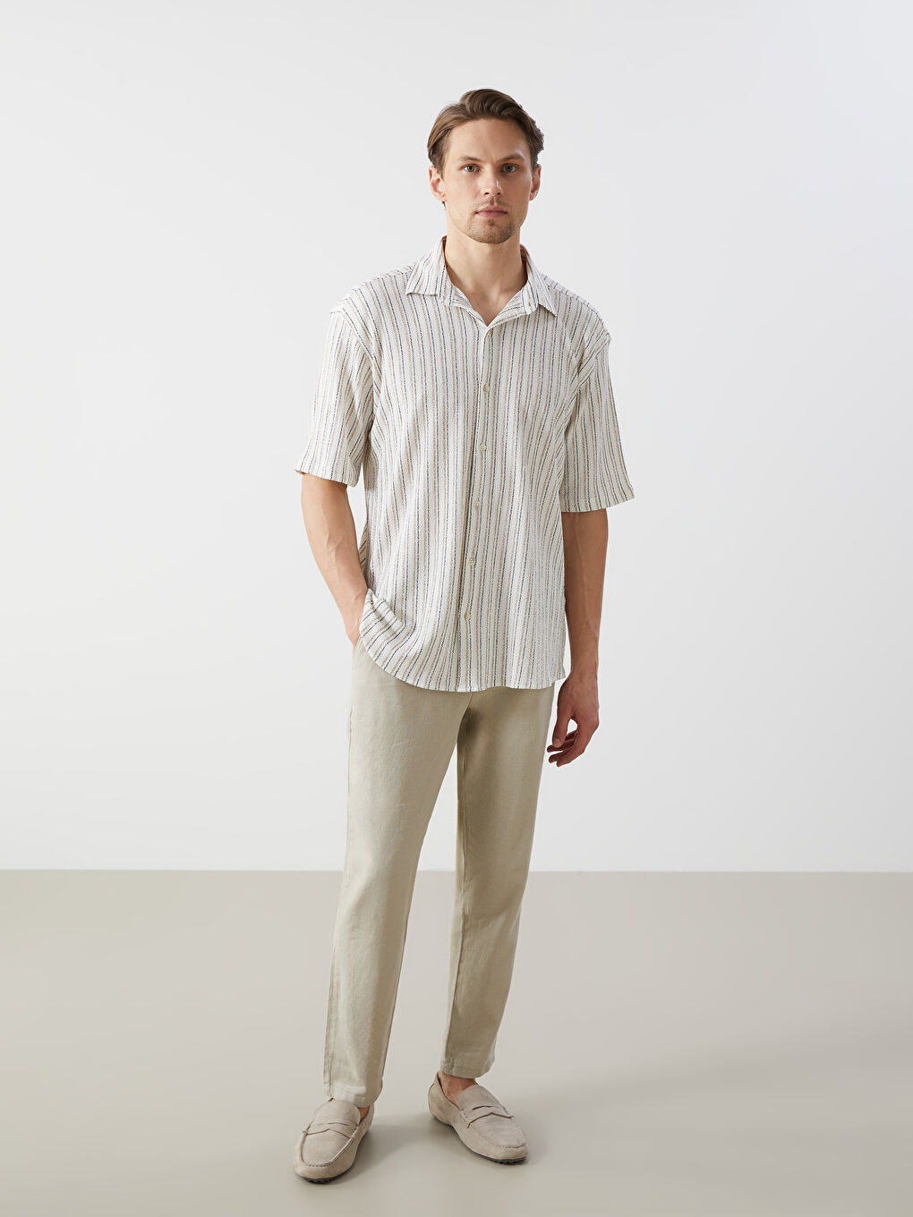 Regular Fit Short Sleeve Striped Men's Shirt-3