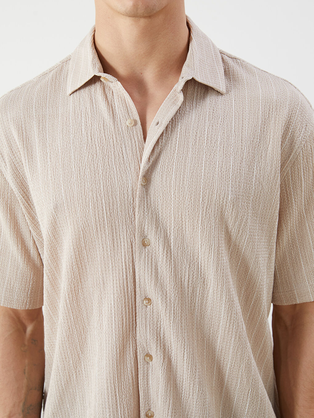 Regular Fit Short Sleeve Striped Men's Shirt-4